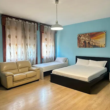 Daire Venice Night B13 Mestre